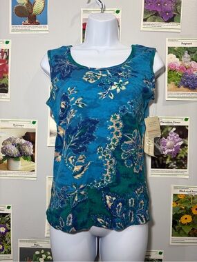 Victoria Jones Woman Teal and Blue Floral Scoop Neck Tank
